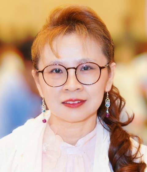 Prof. Jitladda Sakudapipanich